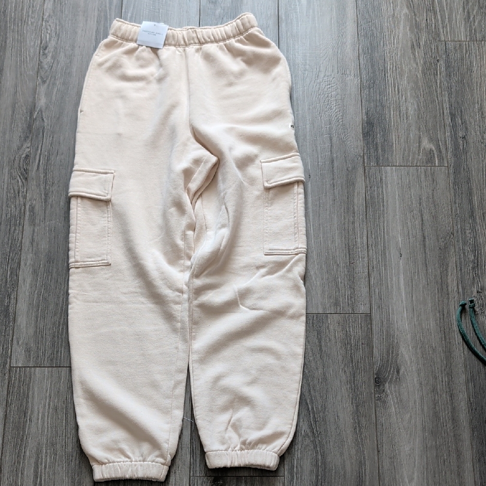 American Eagle Outfitters Womems Cream Jogger